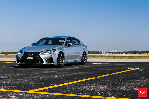 Фото дисков Vossen VFS-10 Глянцевый графит на Lexus GS IV