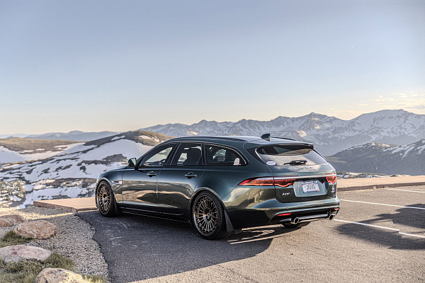 Фото дисков Brixton Forged TR11 Глянцевая бронза на Jaguar XF II