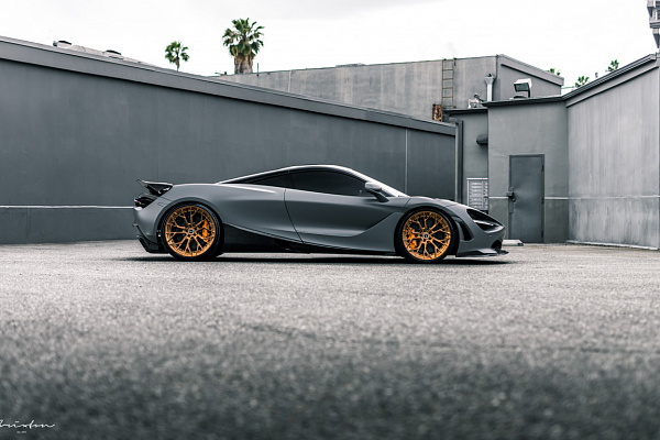 Фото дисков Brixton Forged PF10 Сатиновая медь на McLaren 720S