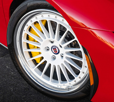 Фото дисков HRE 309 на Ferrari SF90