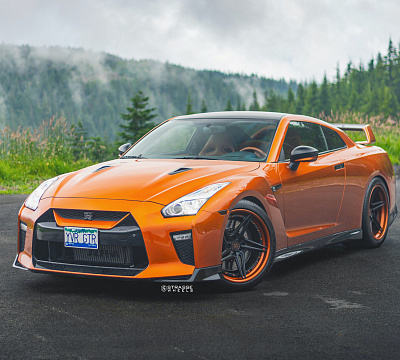 Фото дисков Strasse Wheels SV2T Deep Concave FS на Nissan GT-R