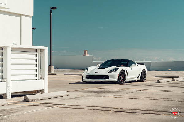 Фото дисков Vossen EVO-4R Сатиновый графит на Chevrolet Corvette C7
