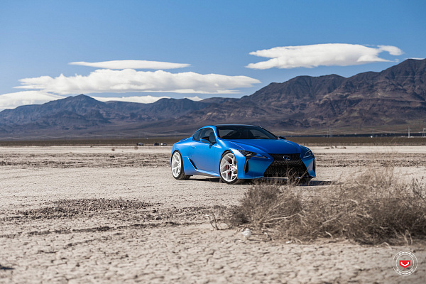 Фото дисков Vossen CG-205T Белый глянец на Lexus LC 500
