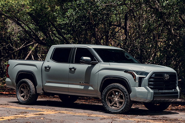 Фото дисков 4PLAY 4PS63 Глянцевая темная бронза на Toyota Tundra III