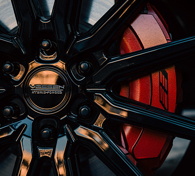 Фото дисков Vossen HF6-1 на Cadillac Escalade V