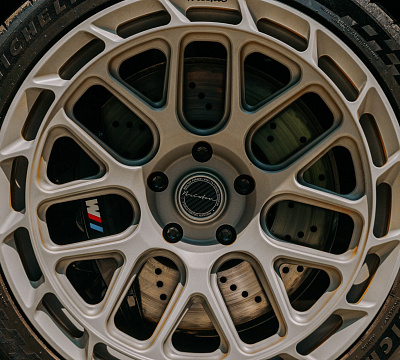 Фото дисков Brixton Forged TR08 AERO1 на BMW 5/M5 (G60/G90)