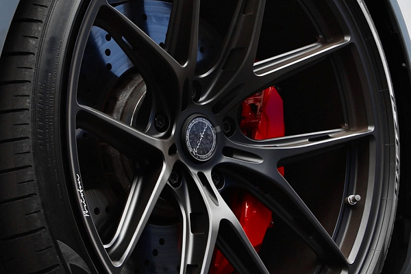 BMW M5 G90