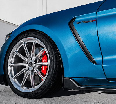 Фото дисков Brixton Forged R11-RS на Ford Mustang VI