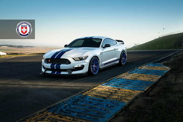 Фото дисков HRE R101 Синий сатин на Ford Mustang VI