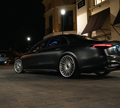 Фото дисков Vossen S17-13 на Mercedes-Benz S-Class (W223)