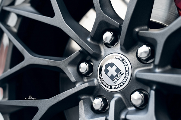 Фото дисков HRE S200H Сатиновый графит на Range Rover IV