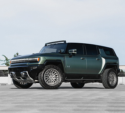 Фото дисков Brixton Forged BX03-M на GMC Hummer EV