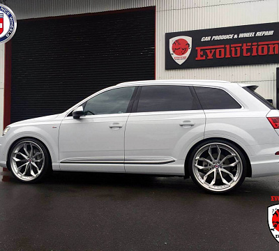 Фото дисков HRE S201 на Audi Q7 (4M)