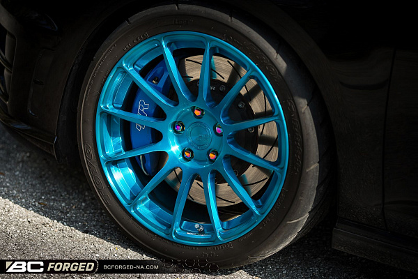 Фото дисков BC Forged RS43 Другой цвет на Volkswagen Golf VII