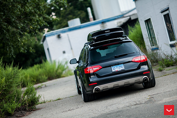 Фото дисков Vossen VFS-5 Серебро на Audi A/S/RS 4 (B8)