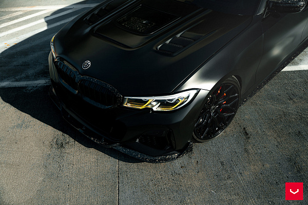 Фото дисков Vossen HF-2 Черный глянец на BMW 3/M3 (G2x/G80)