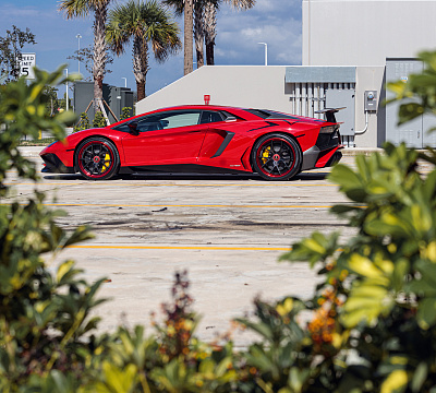 Фото дисков Strasse Wheels SM5R Deep Concave FS на Lamborghini Aventador