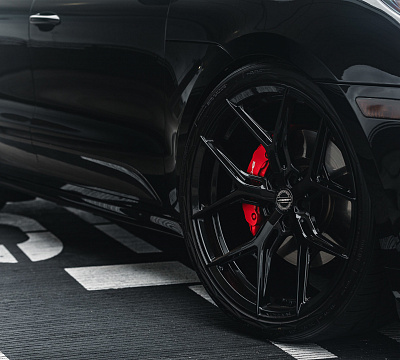 Фото дисков Vossen HF-5 на Porsche Macan I