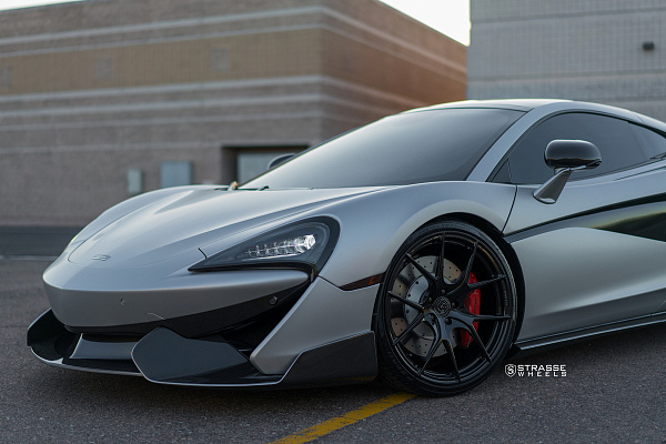 McLaren 570GT