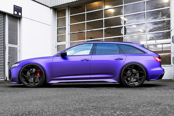 Фото дисков Radi8 R804 Черный глянец на Audi A/RS 6 (C8)