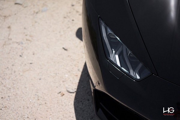 Фото дисков HRE 305M Сатиновая темная бронза на Lamborghini Huracan