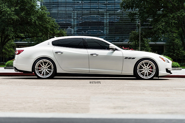 Фото дисков Strasse Wheels SV1 Deep Concave FS Глянцевый лак на Maserati Quattroporte VI