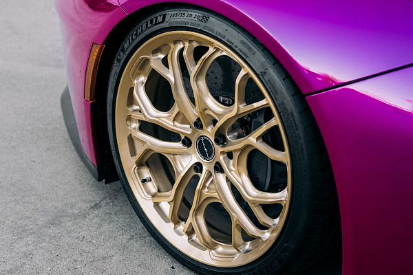 Фото дисков Brixton Forged PF14 R / RS Глянцевая шампань на Ford GT II