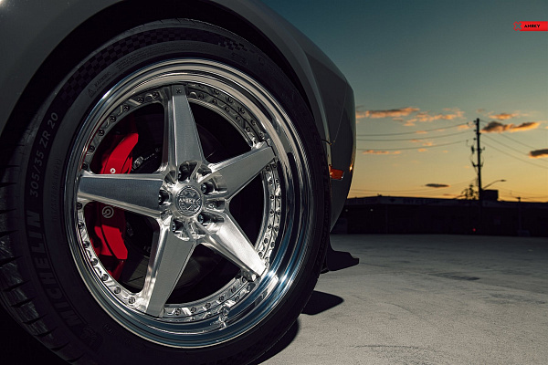 Фото дисков Anrky RS5 Глянцевый лак на Dodge Challenger III