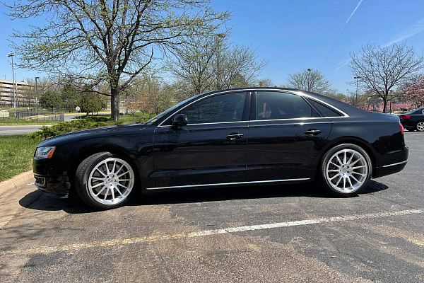 Фото дисков HRE 303M Глянцевый лак на Audi A/S 8 (D4)