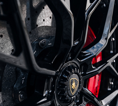 Фото дисков Brixton Forged PF10 на Lamborghini Aventador