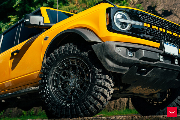 Фото дисков Vossen HFX-1 (6-Lug) Черный глянец на Ford Bronco