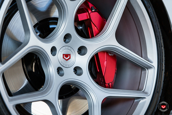 Фото дисков Vossen CG-205 Сатиновый лак на Audi A/S 8 (D4)