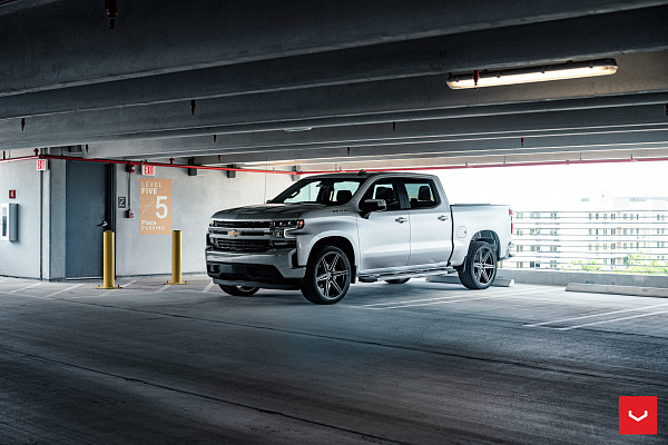 Фото дисков Vossen HF6-2 Алмазная проточка на Chevrolet Silverado IV