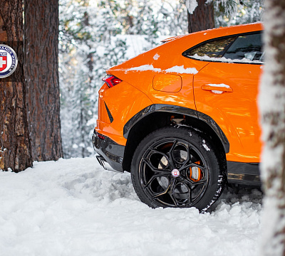 Фото дисков HRE P111SC на Lamborghini Urus