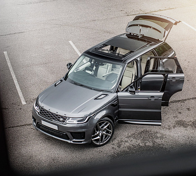 Фото дисков Kahn Type 52 RS на Range Rover Sport II