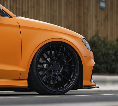Фото дисков Motegi Racing CM10 на Audi A/S/RS 3 (8V)