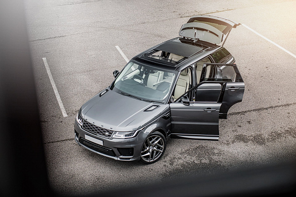 Фото дисков Kahn Type 52 RS Глянцевый тонированный лак на Range Rover Sport II