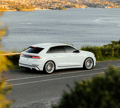 Фото дисков Strasse Wheels SV15FF Deep Concave Duoblock на Audi Q8