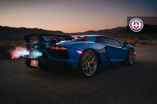 Фото дисков HRE S111SC Сатиновая темная медь на Lamborghini Aventador