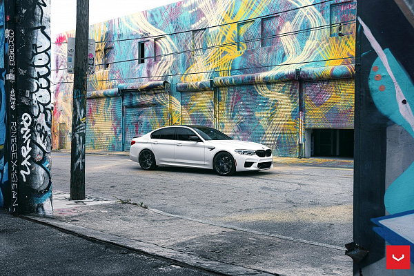 BMW 5 F90
