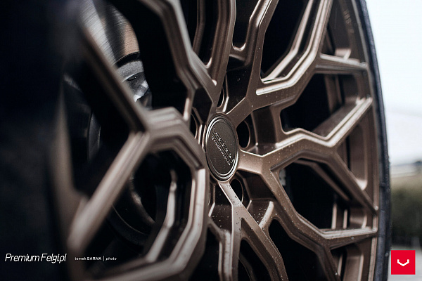 Фото дисков Vossen HF-2 Сатиновая бронза на BMW X7 (G07)