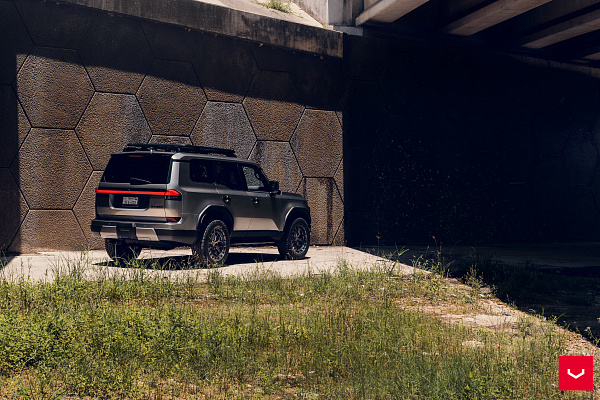 Фото дисков Vossen HFX-1 (6-Lug) Сатиновый графит на Lexus GX III