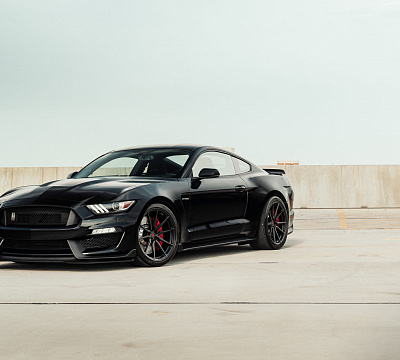 Фото дисков Vossen M-X2 на Ford Mustang VI