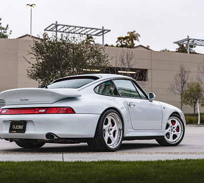 Фото дисков HRE 522 на Porsche 911 IV