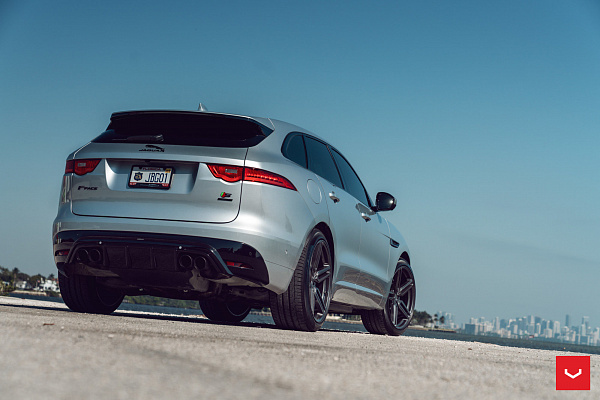 Фото дисков Vossen HF-1 Сатиновый графит на Jaguar F-Pace