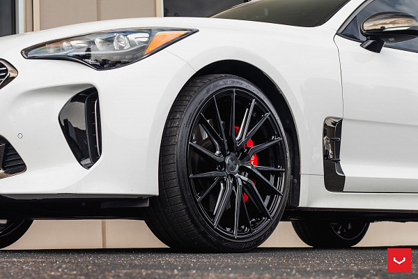 Фото дисков Vossen HF-4T Глянцевый тонированный лак на Kia Stinger