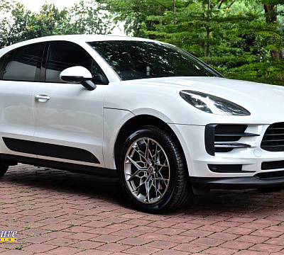Фото дисков HRE FF10 на Porsche Macan I