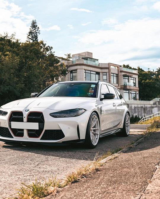 Фото дисков FDE03 Белый глянец на BMW 3/M3 (G2x/G80)