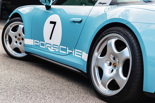 Фото дисков Kahn Cup 1 Remastered 3-Piece Серебро на Porsche 911 VIII