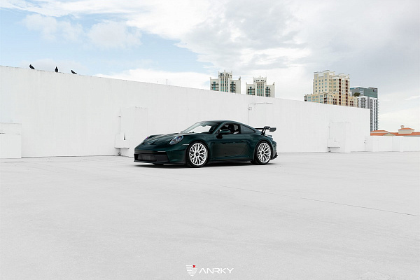 Фото дисков Anrky AN10 Глянцевый лак на Porsche 911 VIII